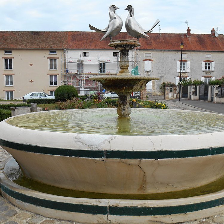 Fontaine du Pigeonnier <small>© PAVANT</small>